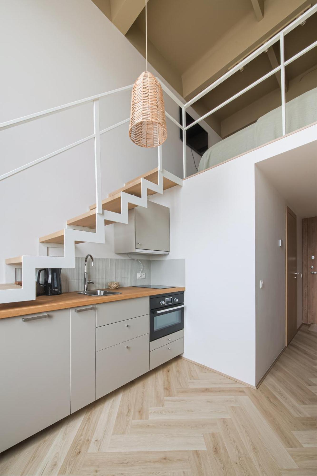 Huoneisto Cozy & Stylish Loft Near The Center *