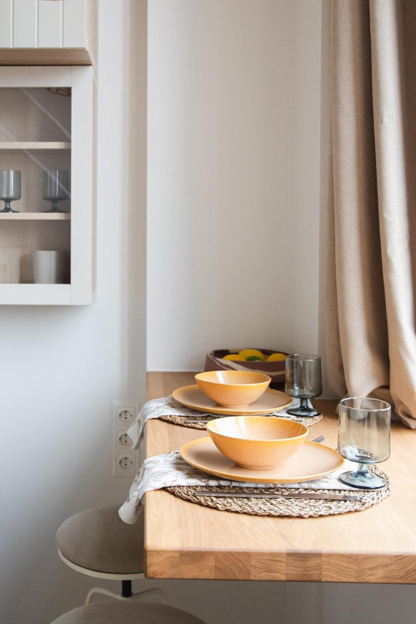 Huoneisto Cozy & Stylish Loft Near The Center Vilna