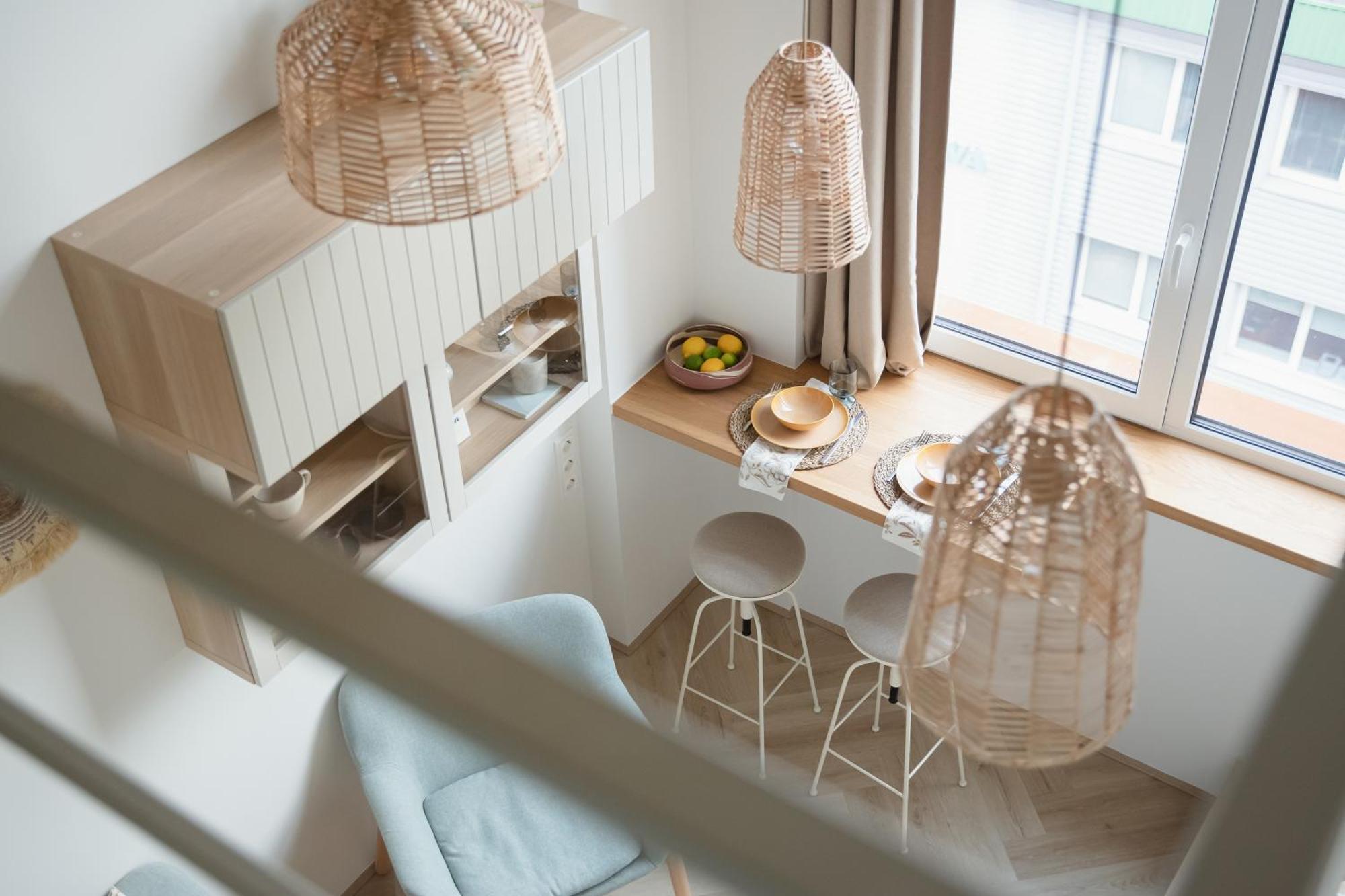 Huoneisto Cozy & Stylish Loft Near The Center